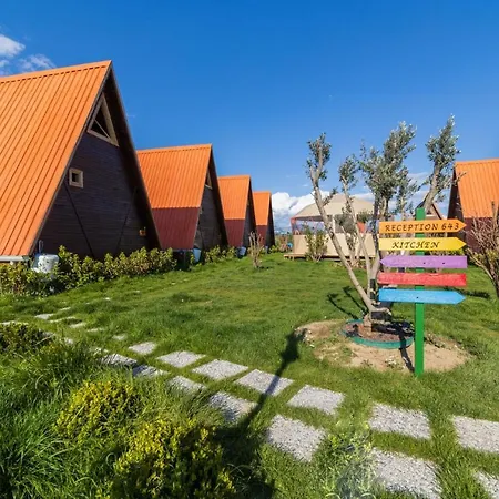 Gorgeous Bungalow In